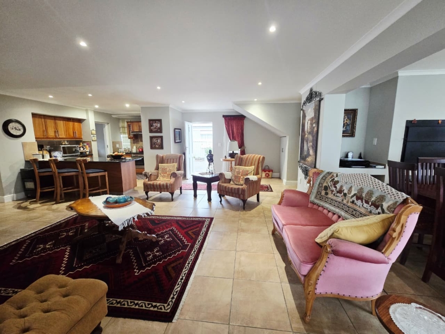 3 Bedroom Property for Sale in Kingswood Golf Estate Western Cape